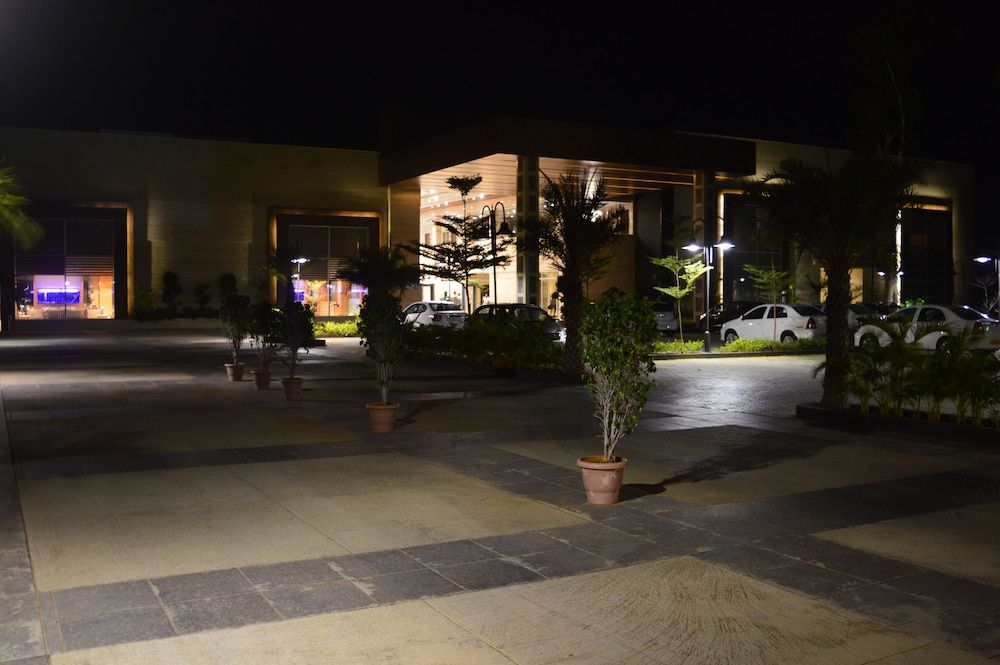 Hotel Exterior