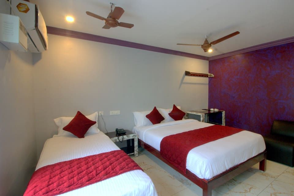 Deluxe Grand Triple AC