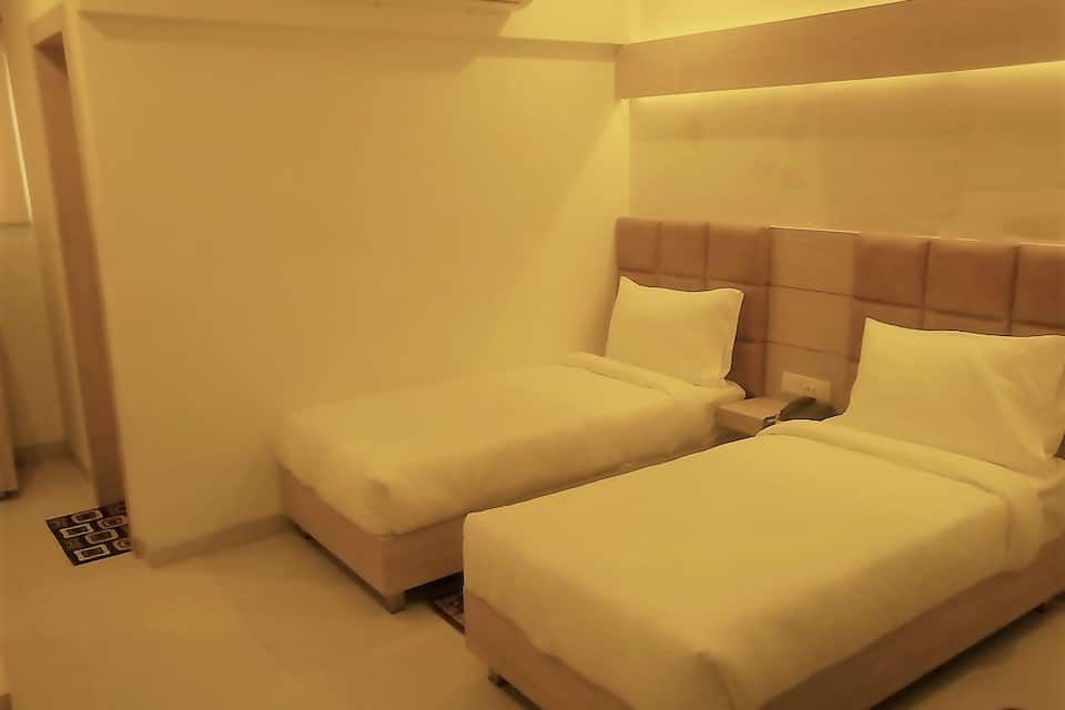 undefined Hotel Horizon Plaza 10