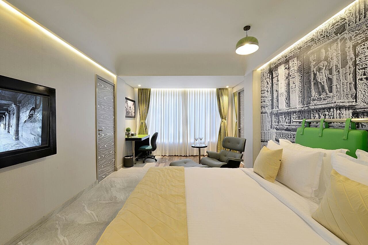 Deluxe Double or Twin Room 