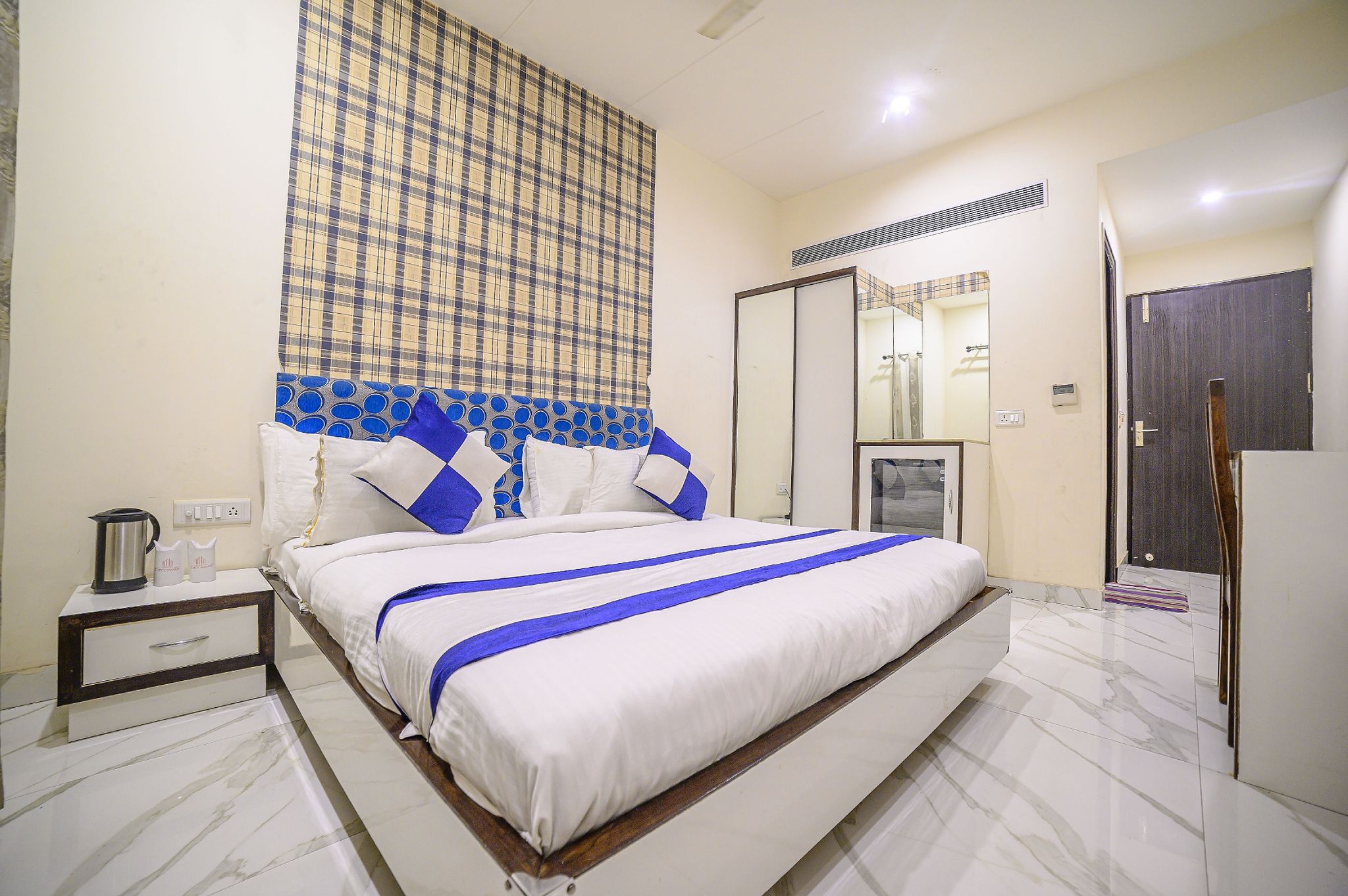 AC Executive Single Room