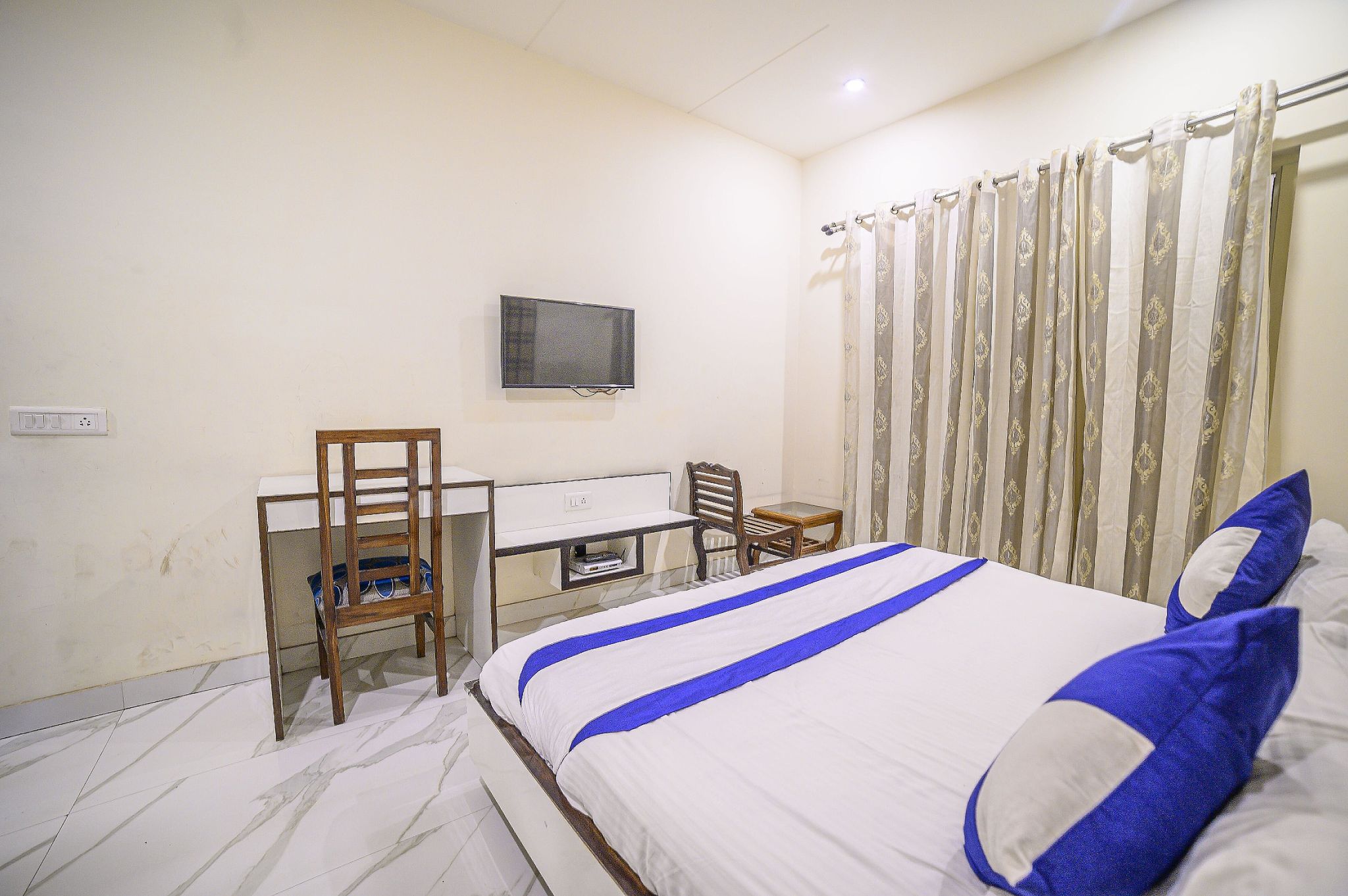 AC Executive Single Room