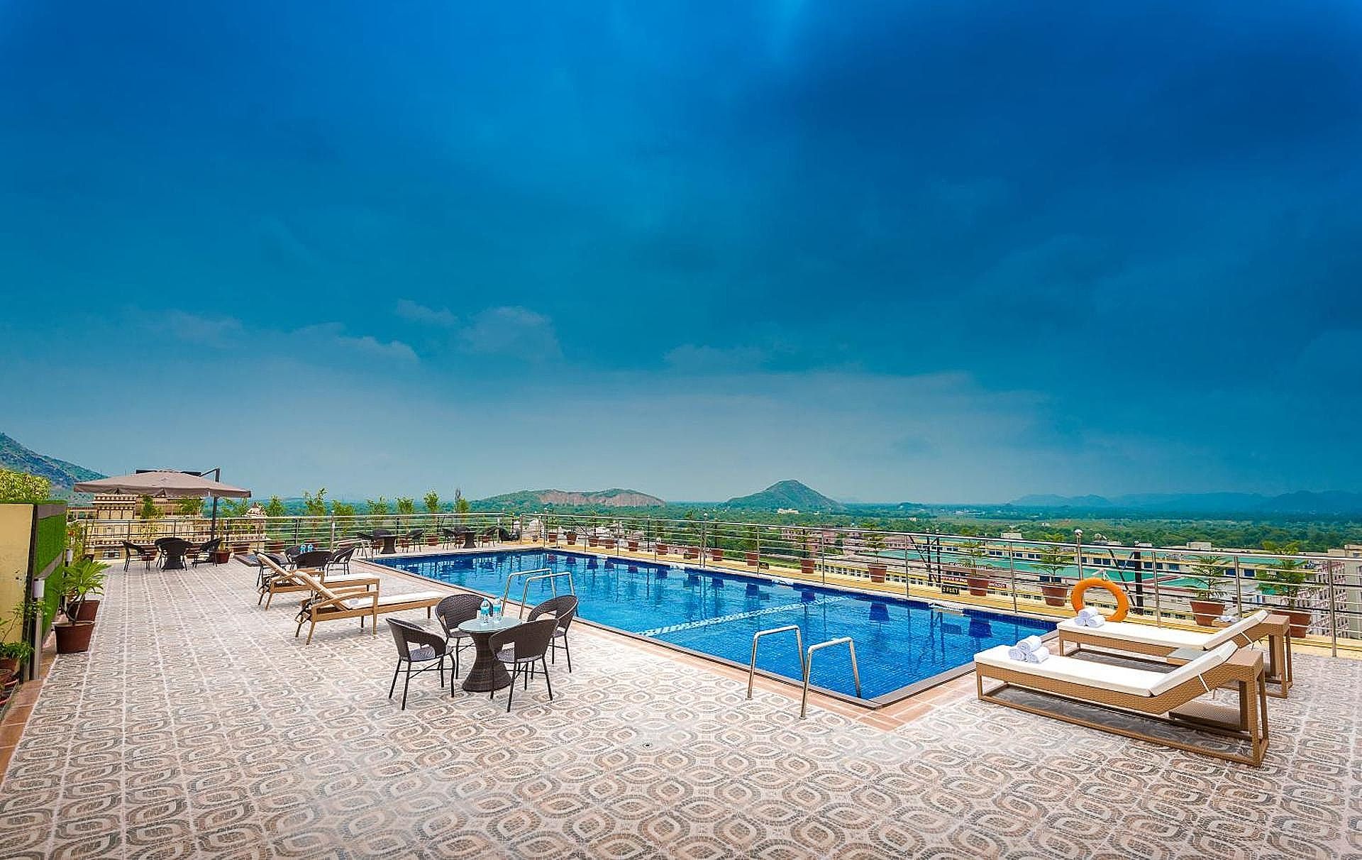 undefined Golden Tulip Jaipur Kukas 4
