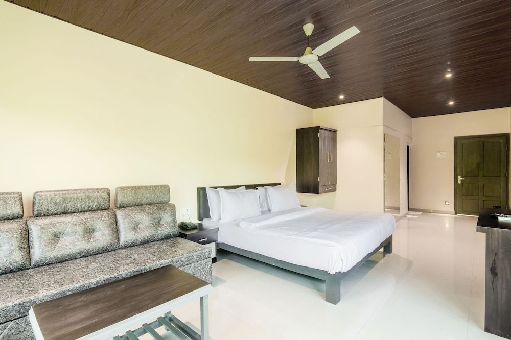 Silvanus Forest Retreat Deluxe Room 4