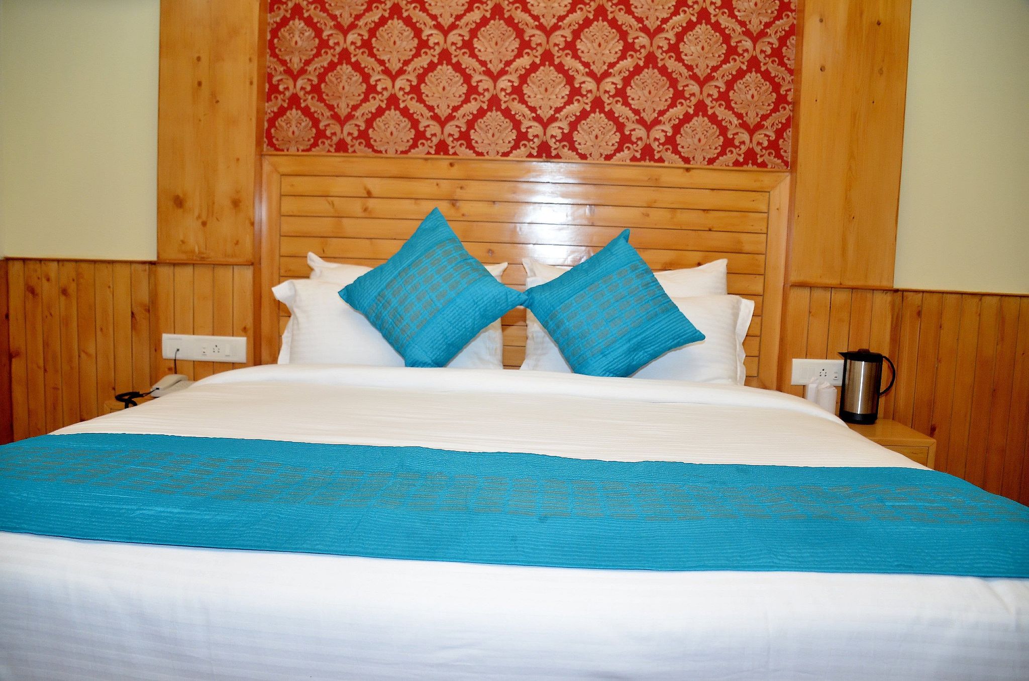 Kamna Hill Resort Deluxe Room 6