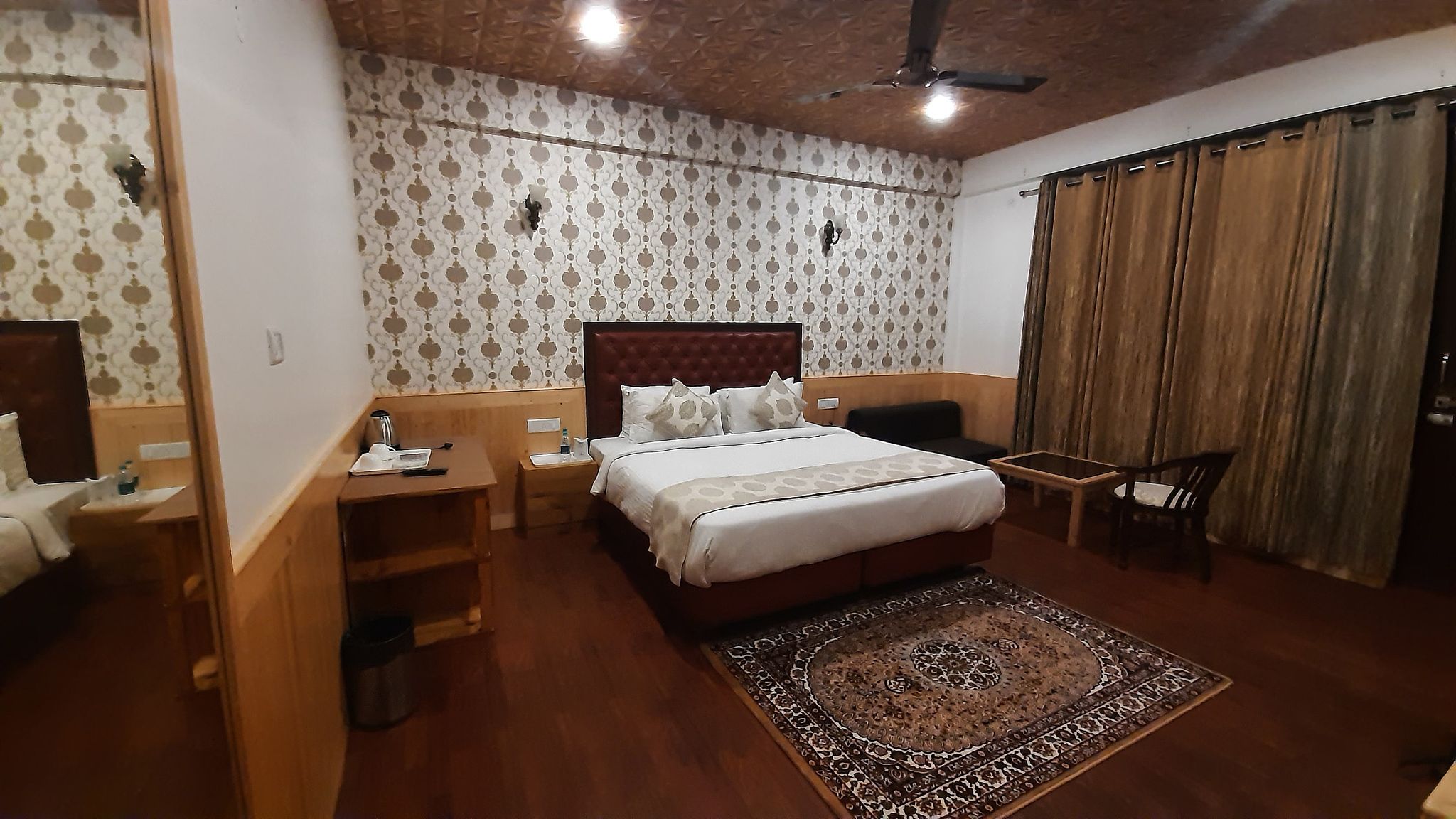 Kamna Hill Resort Deluxe Room 4