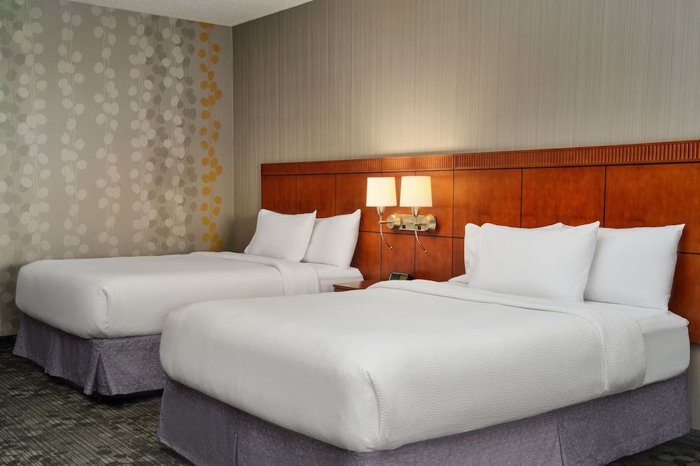 Courtyard by Marriott Akron Stow