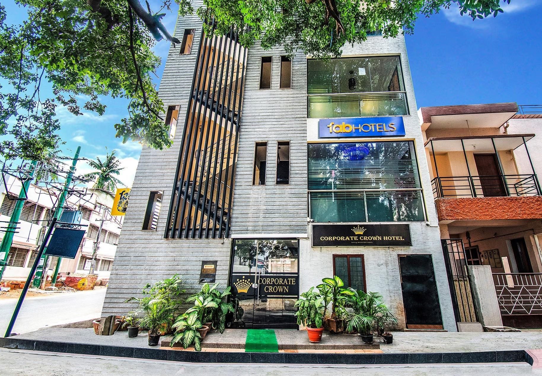 undefined FabHotel Corporate Crown 9