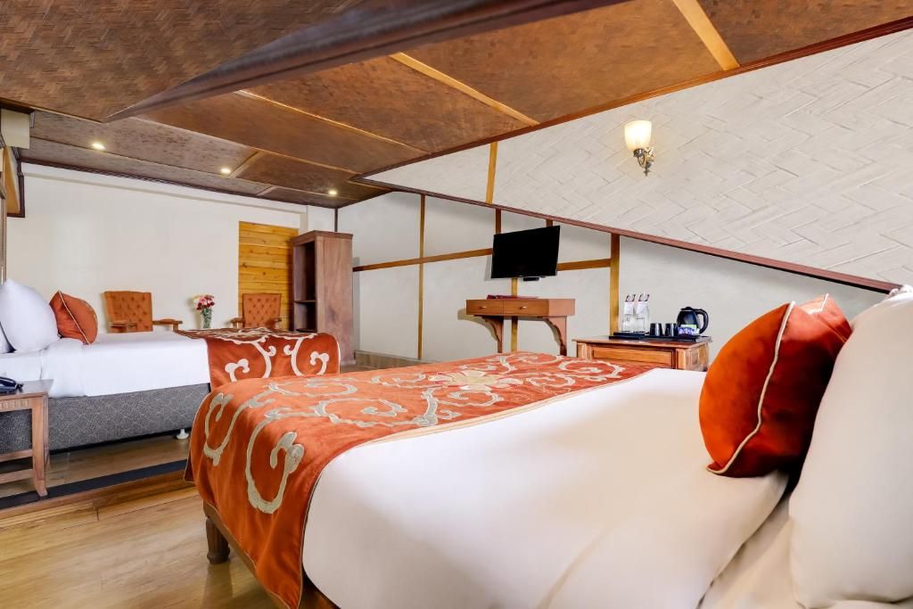 Deluxe Family Suite