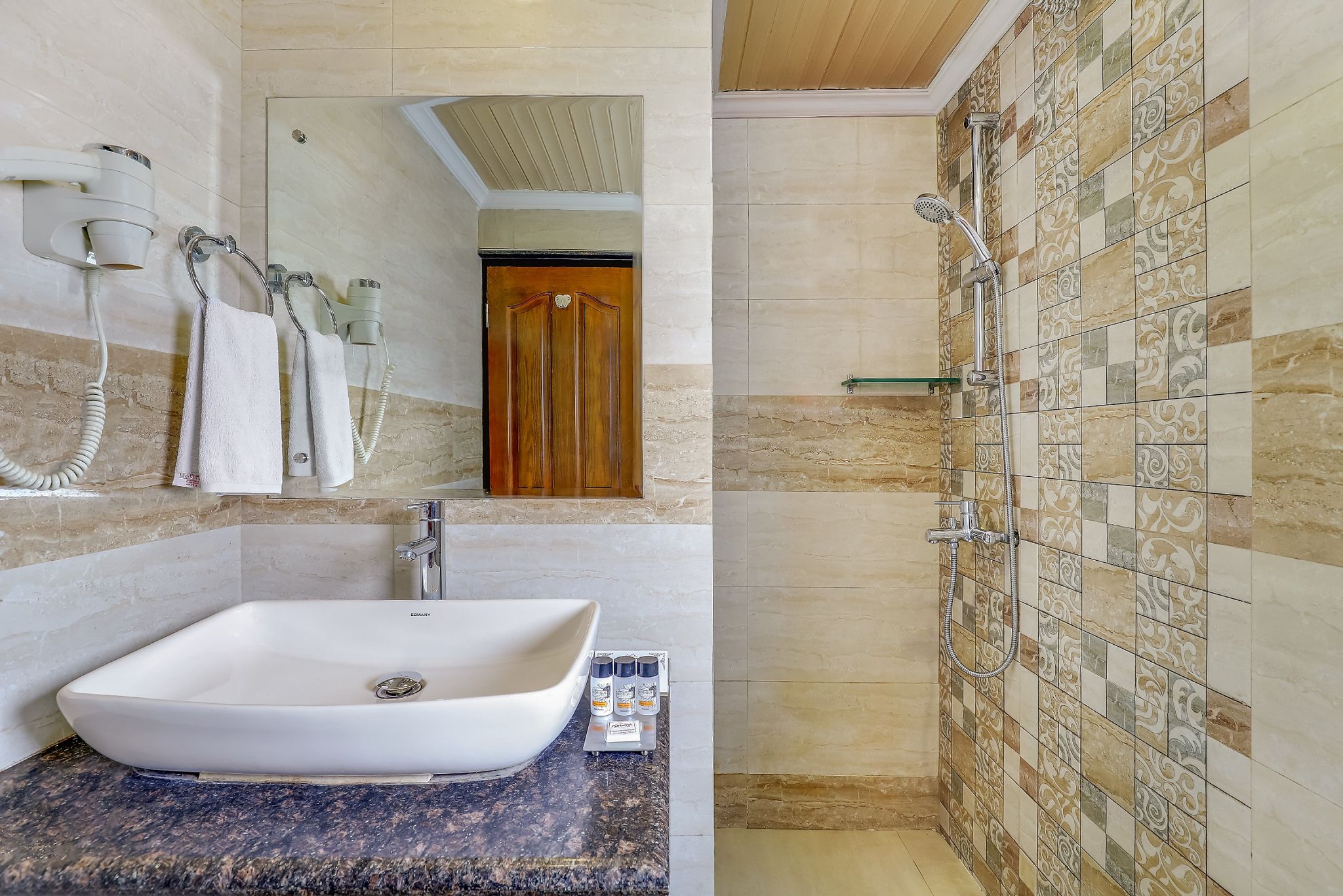Summit Hermon Hotel & Spa Deluxe Room 10