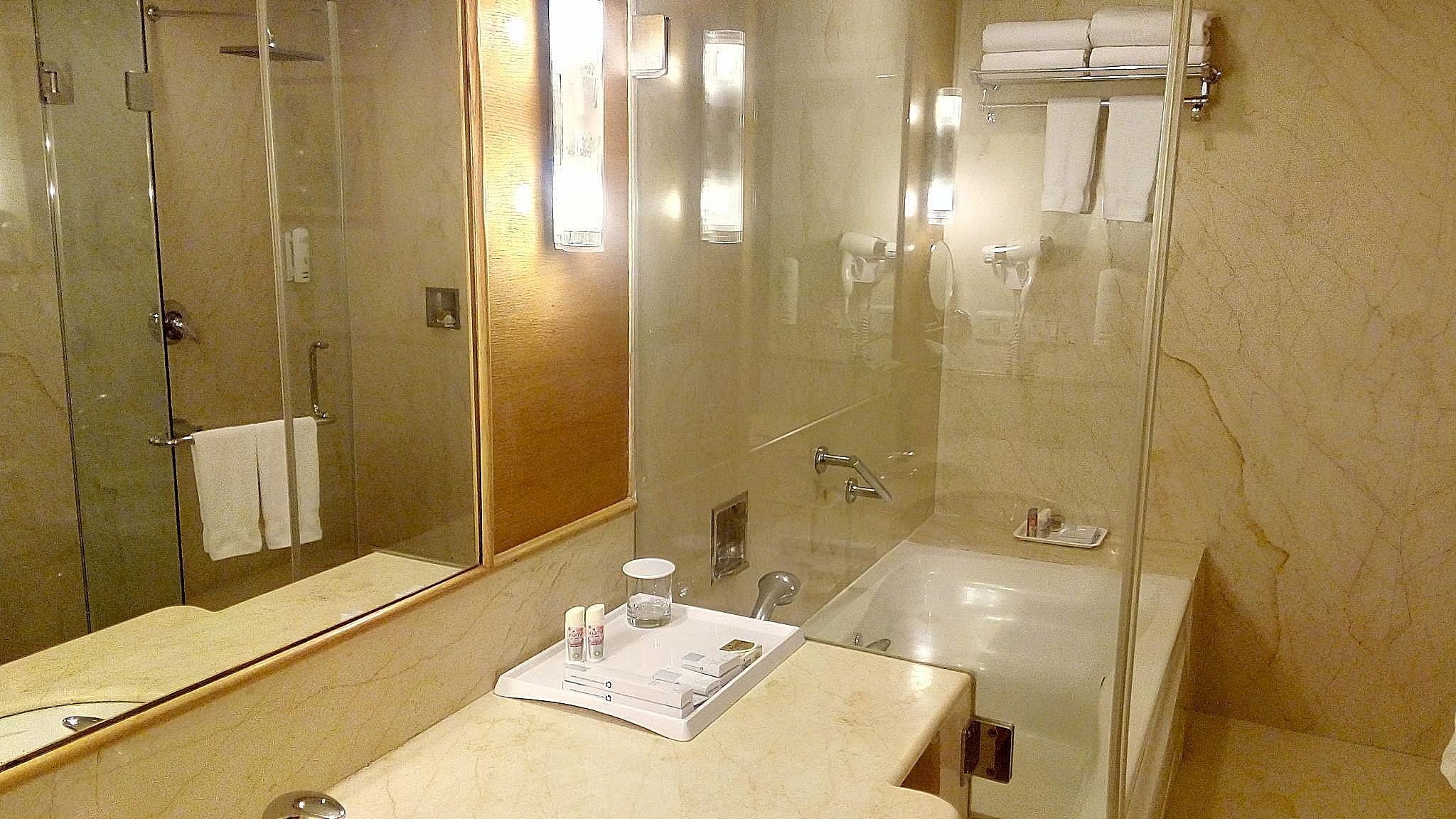 Deluxe Double Room - Ge SBI - YCHS