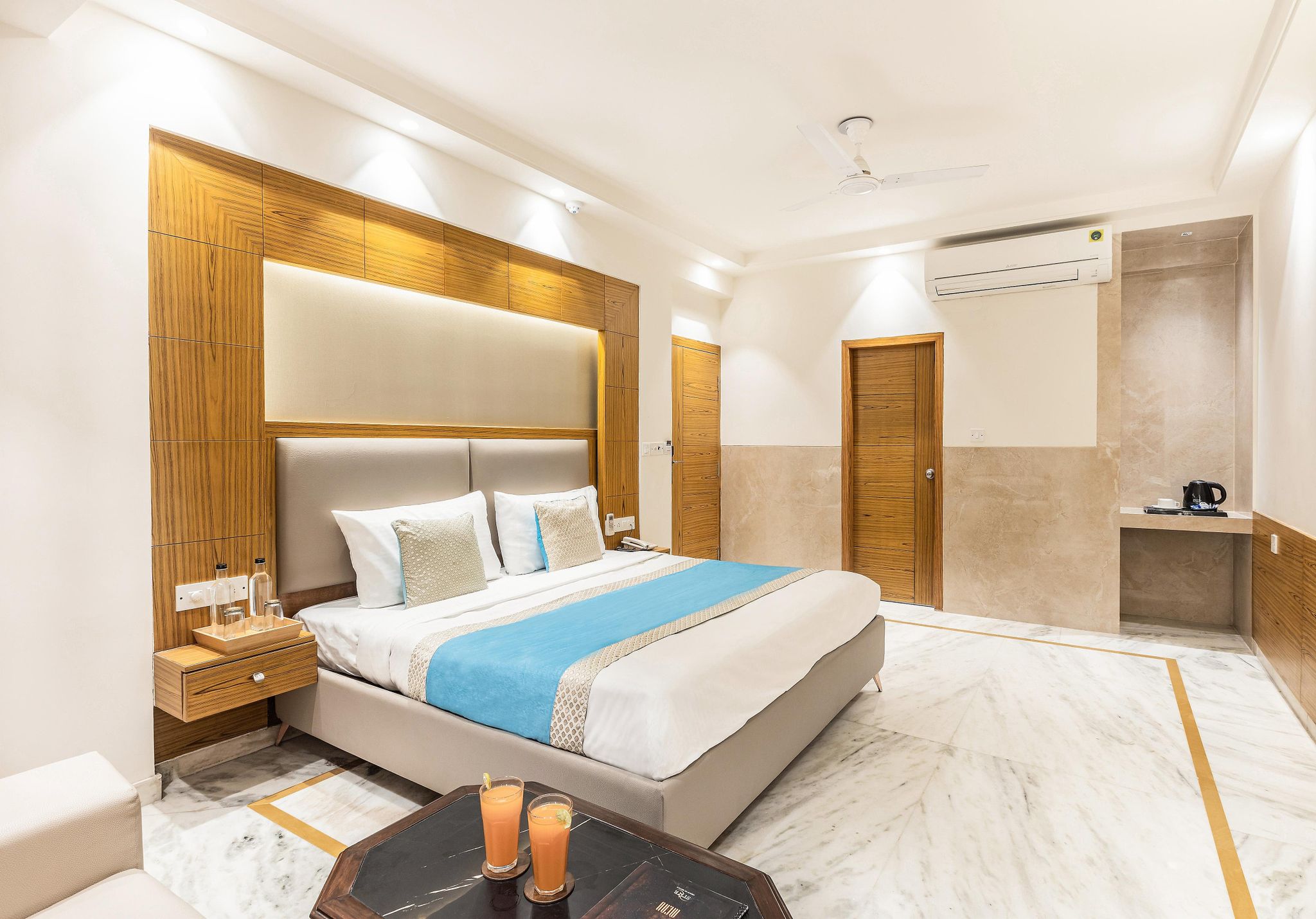 FabHotel Star Delhi Airport Deluxe Double Room