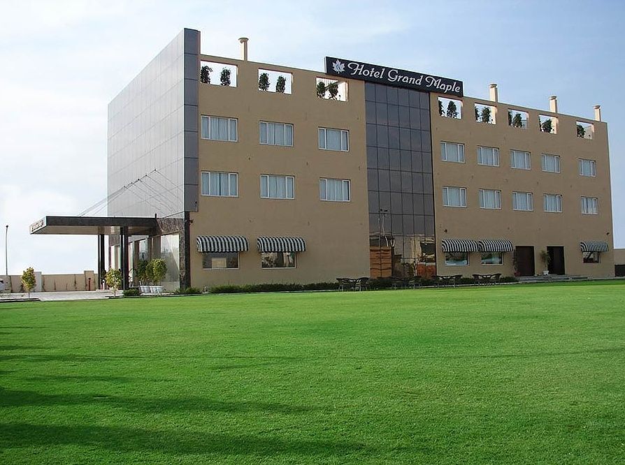 Hotel Grand Maple