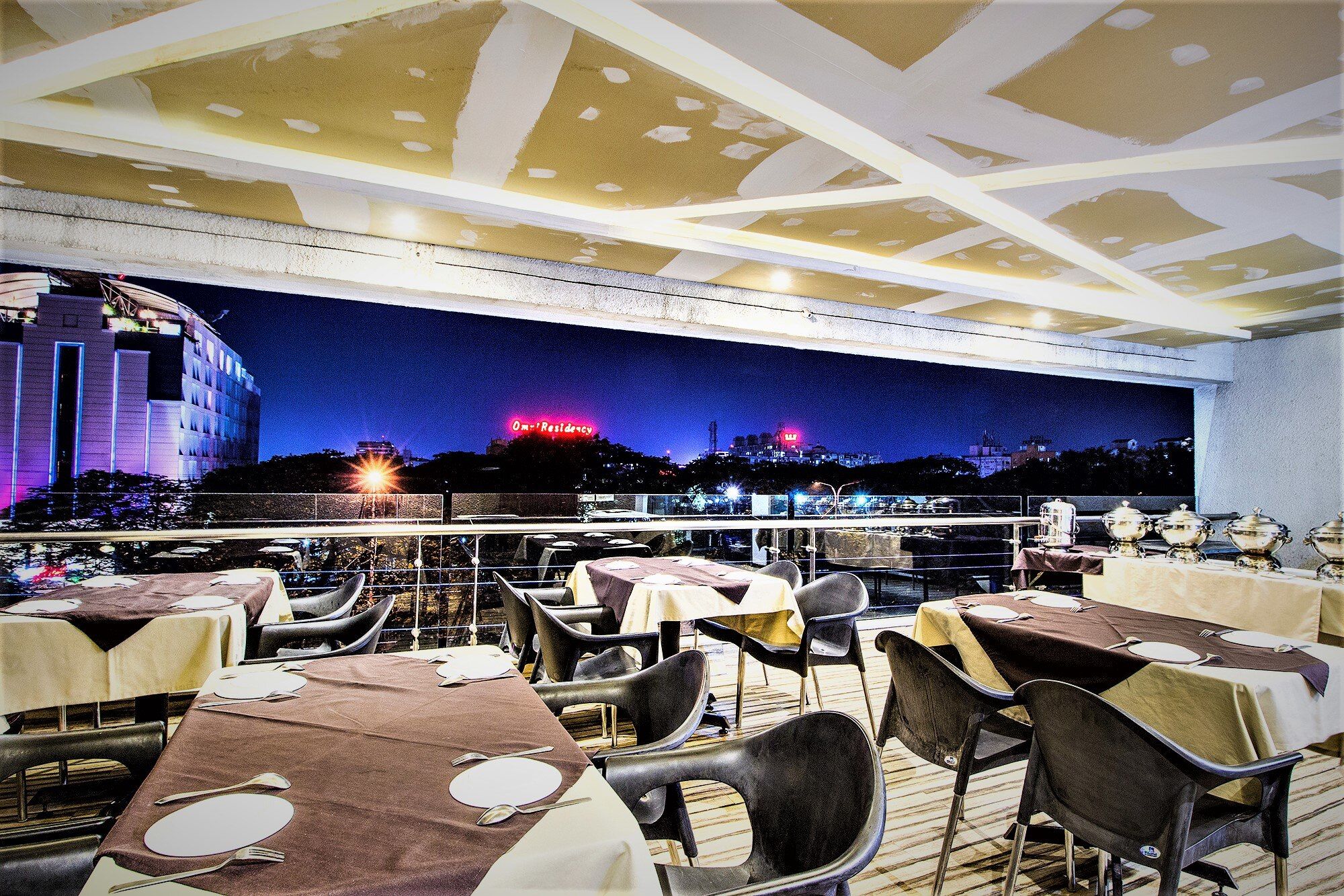 undefined FabHotel Prime Avenue 7
