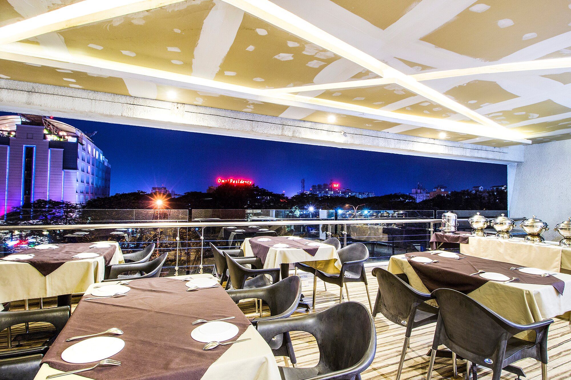 undefined FabHotel Prime Avenue 9
