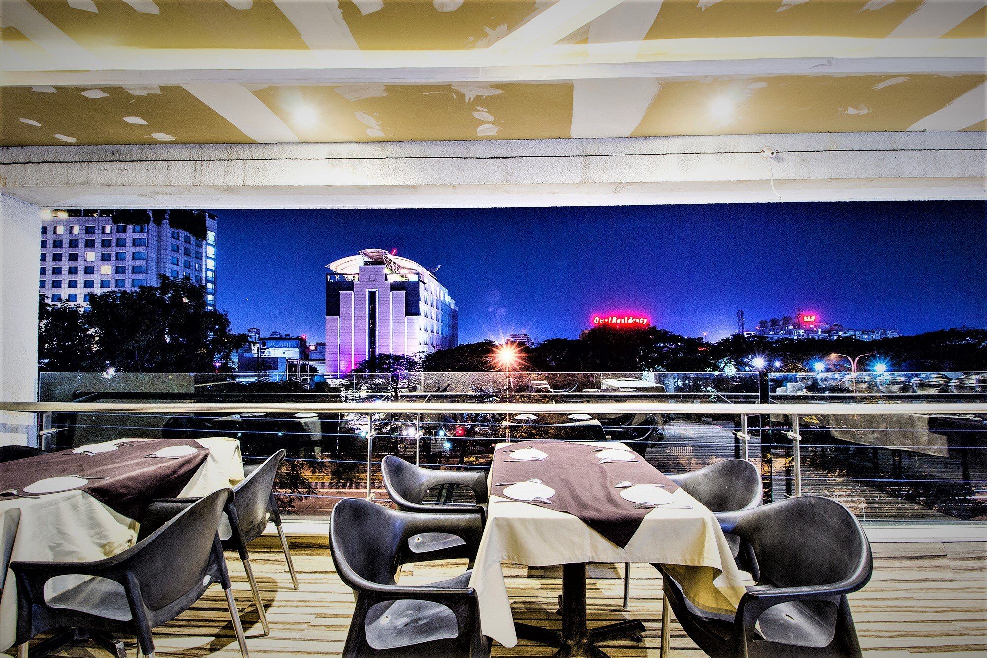 undefined FabHotel Prime Avenue 8