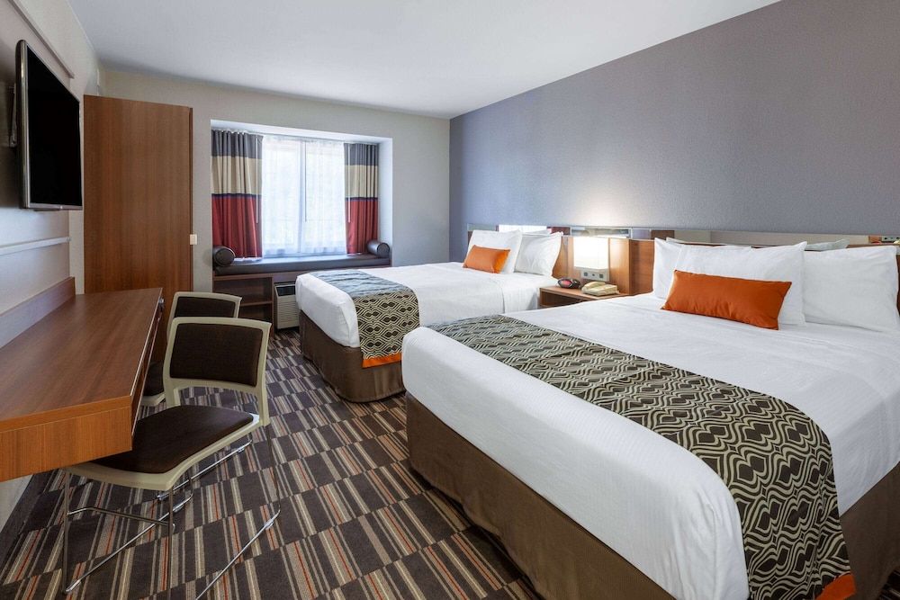 Room, 2 Queen Beds, Non Smoking