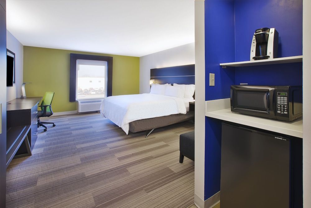 Standard Room, 1 King Bed (Leisure)