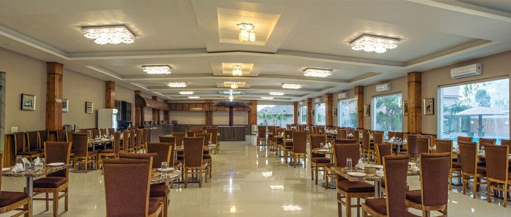 undefined Corbett The Grand 3