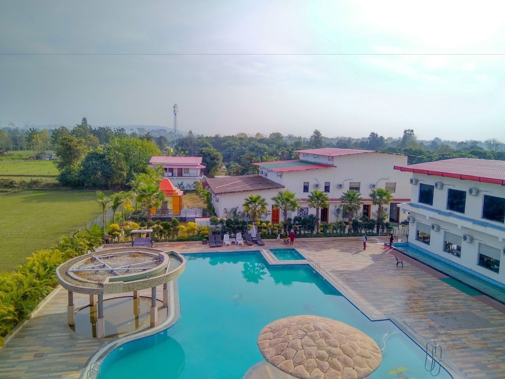 undefined Corbett The Grand 4