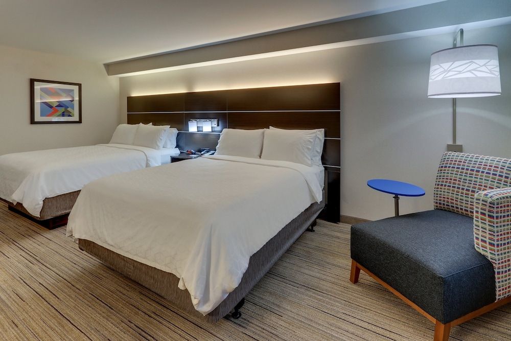 Standard Room, 2 Queen Beds, Accessible (Communications)