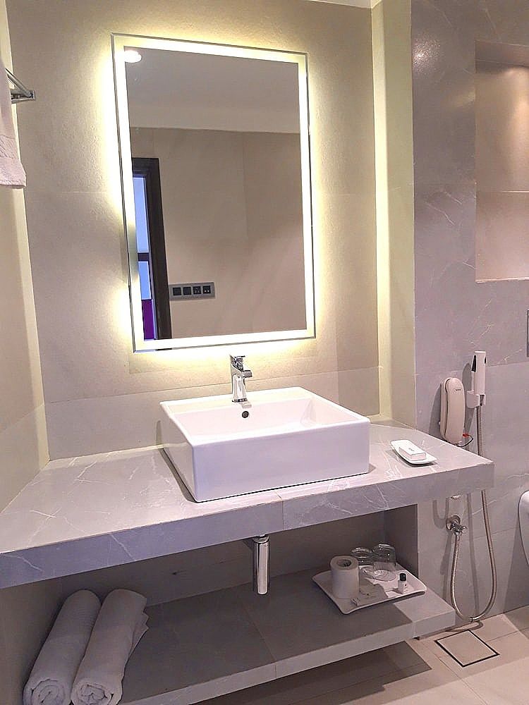 The Flora Grand EXECUTIVE 12