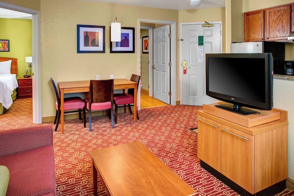 Suite, 2 Bedrooms, Non Smoking