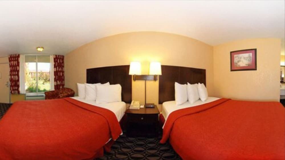 Standard Room, 2 Double Beds, Non Smoking