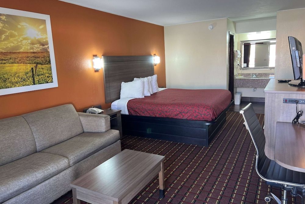 Standard Room, 1 King Bed