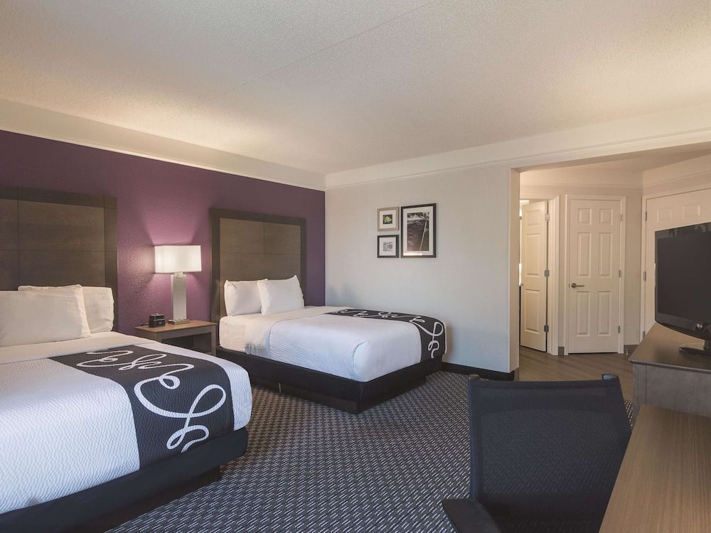 Room, 2 Double Beds, Non Smoking, Courtyard View (Mobility/Hearing Impaired Accessible)