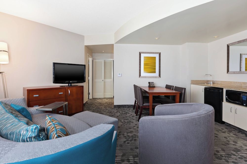 Suite, 1 Bedroom (Hearing Accessible)