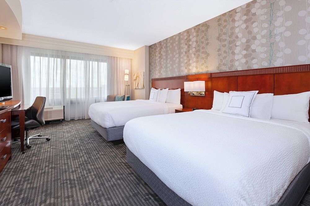 Room, 2 Queen Beds, Non Smoking