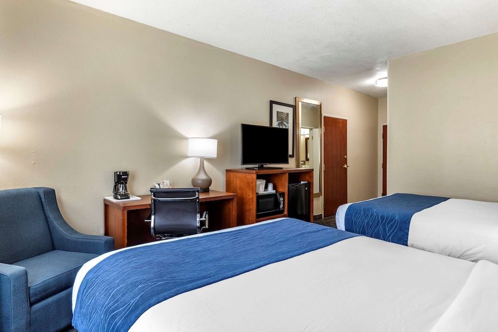 Room, 2 Queen Beds, Accessible, Non Smoking