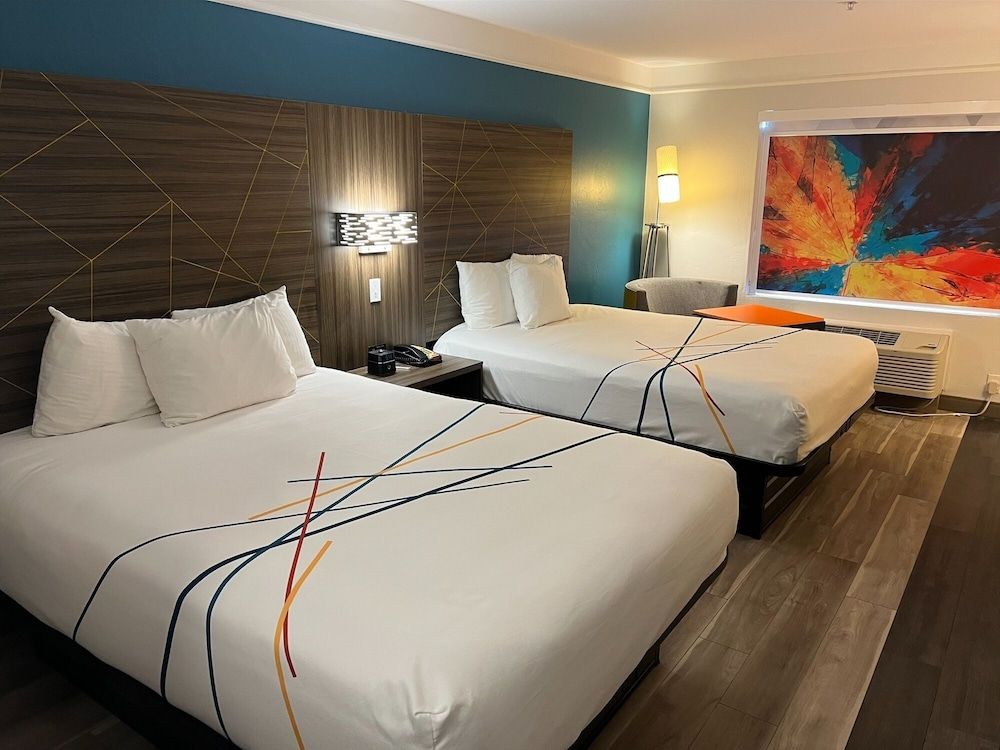 2 Queen Beds, Mobility Accessible Room, Bathtub w/ Grab Bars, Non-Smoking