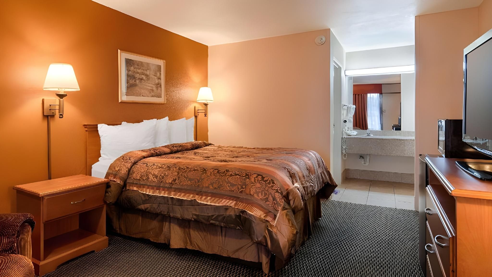 1 Queen Bed, Nonsmoking