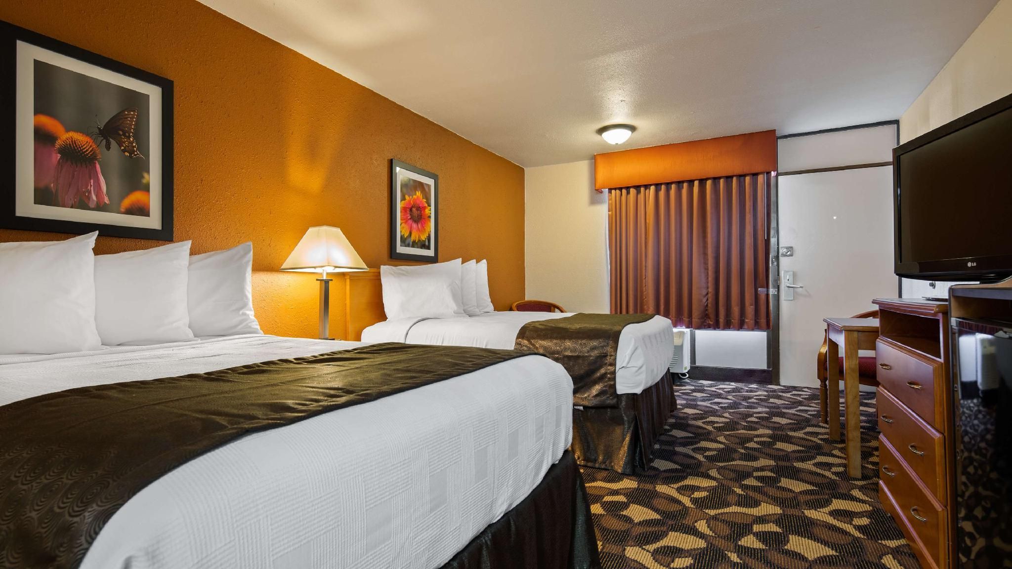 2 Double Beds, Smoking Room