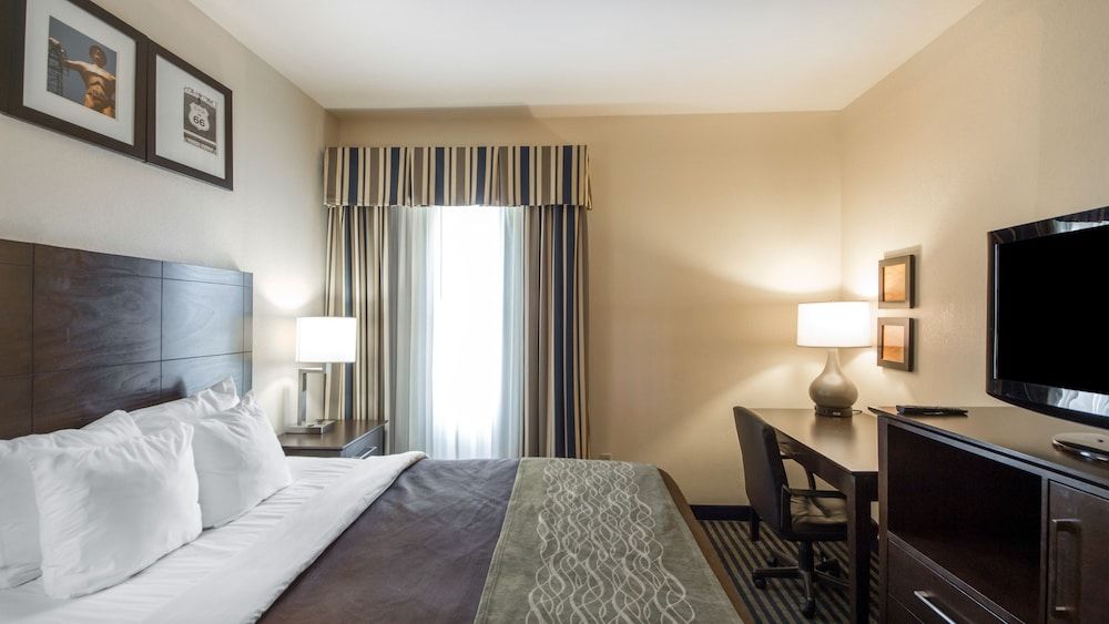 Suite, 1 King Bed, Non Smoking