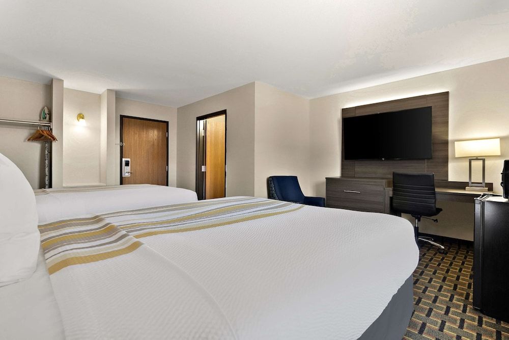 Standard Room, 2 Queen Beds, Non Smoking, Refrigerator & Microwave