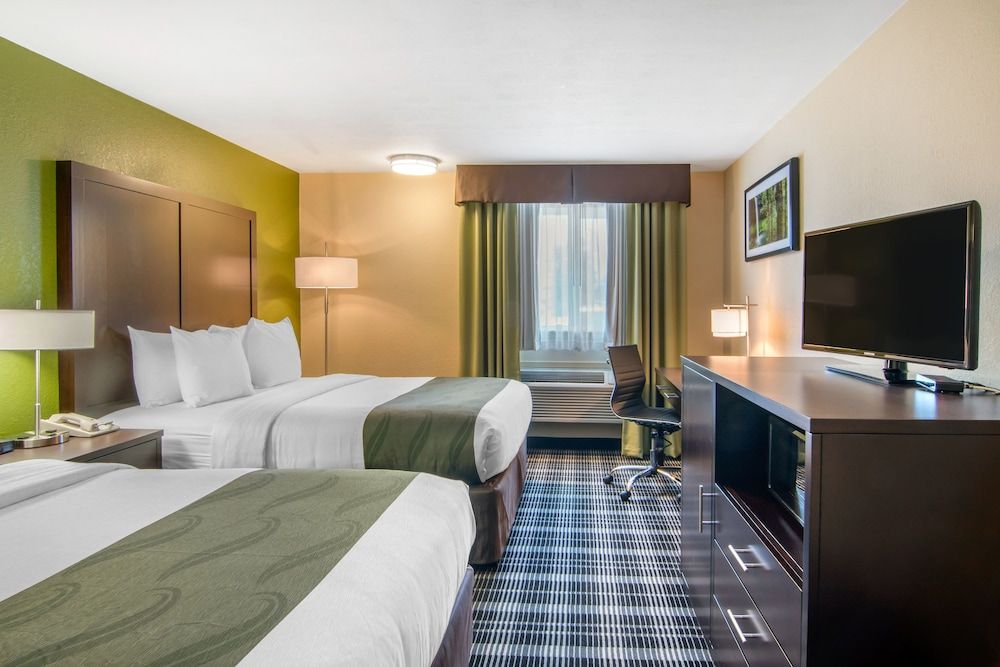 Room, 2 Queen Beds, Accessible, Non Smoking