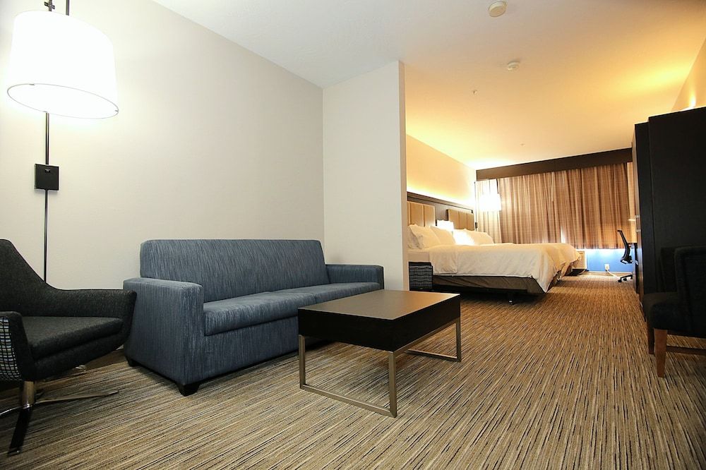 Suite, Multiple Beds