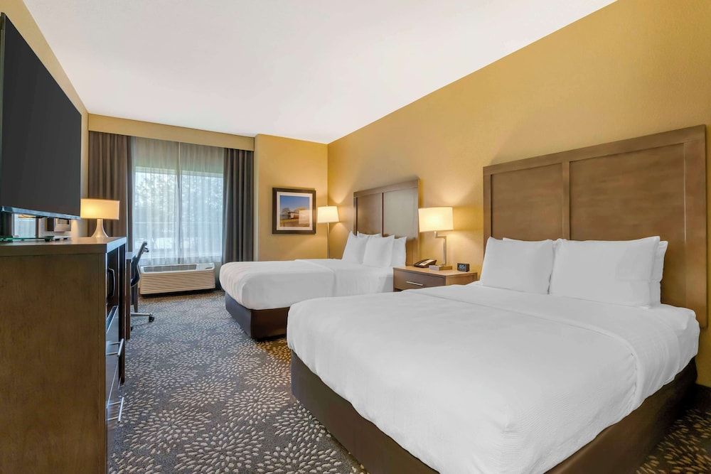 Standard Room, 2 Queen Beds, Accessible, Non Smoking