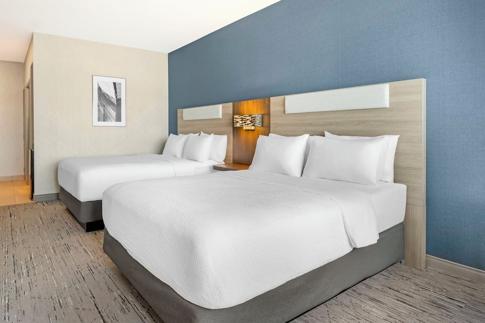 Standard Room, 2 Queen Beds, River View