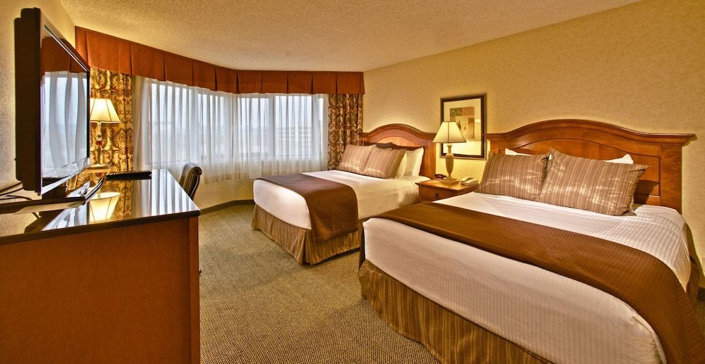 Red Lion Hotel Coos Bay Room, 2 Queen Beds, Accessible