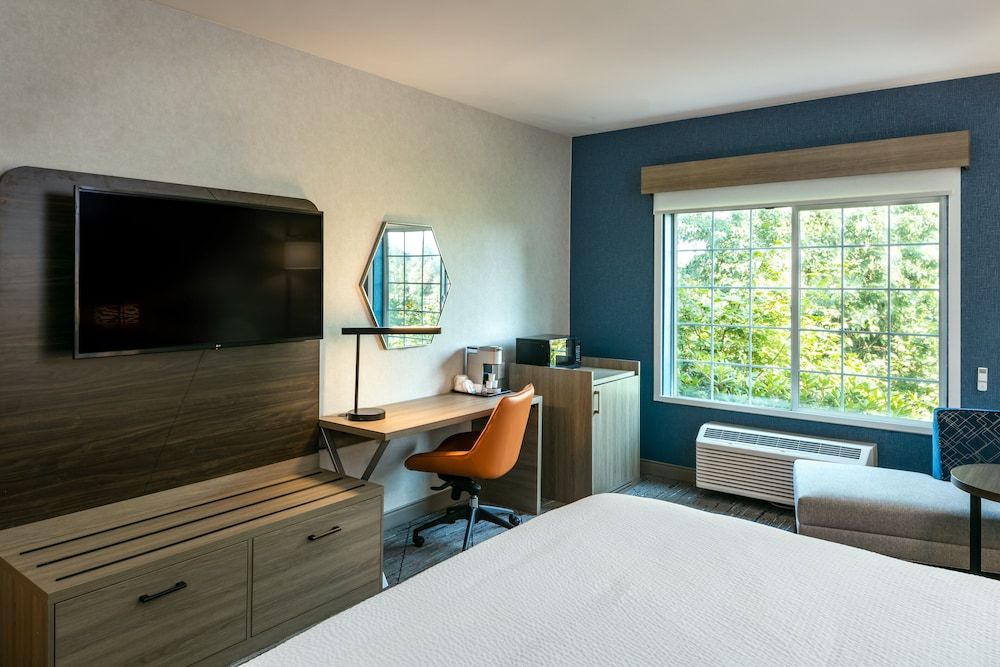 Room, 1 King Bed, Accessible, River View (Mobil Tub)