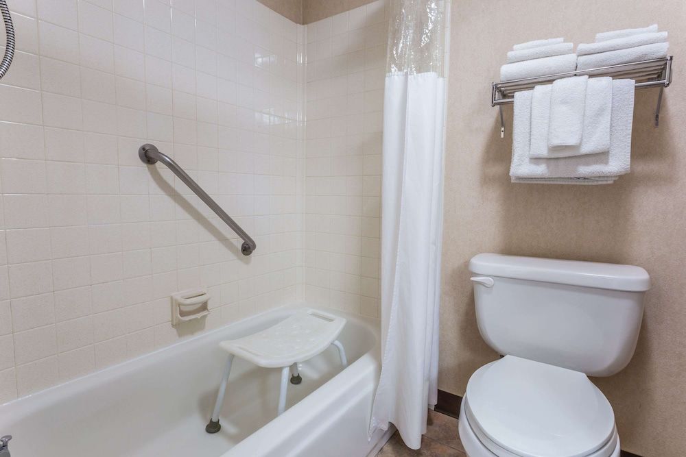 Standard Room, 2 Queen Beds, Accessible, Non Smoking