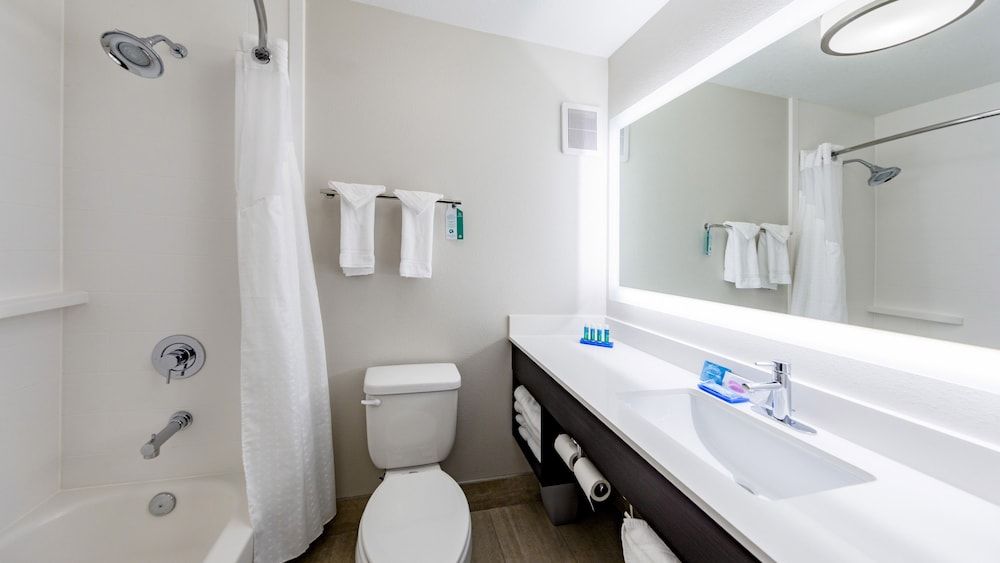 Suite, 2 Queen Beds (Pet Friendly)
