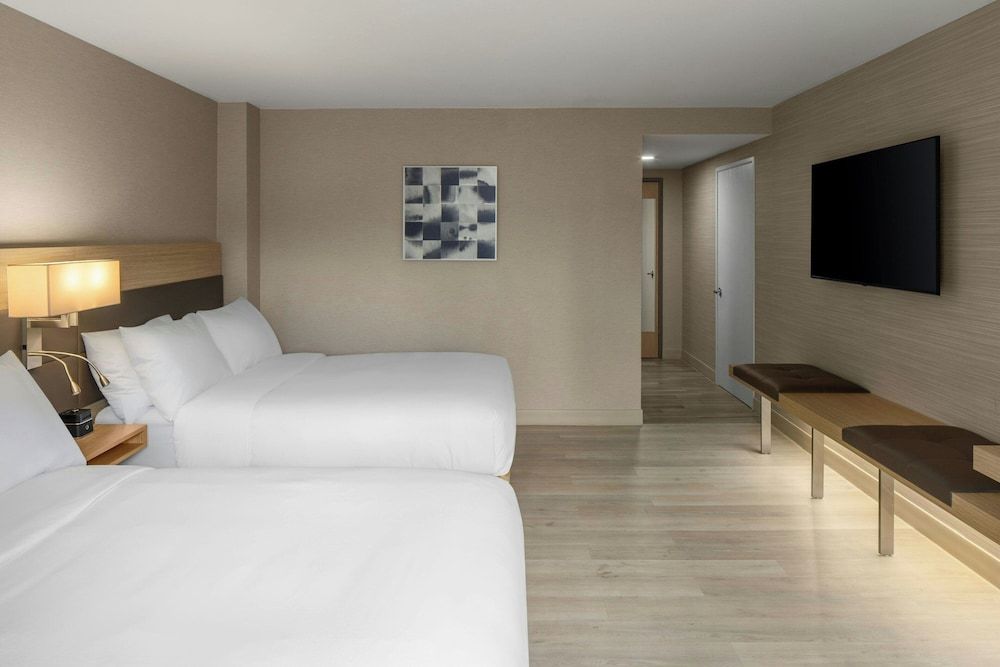 Room, 2 Queen Beds