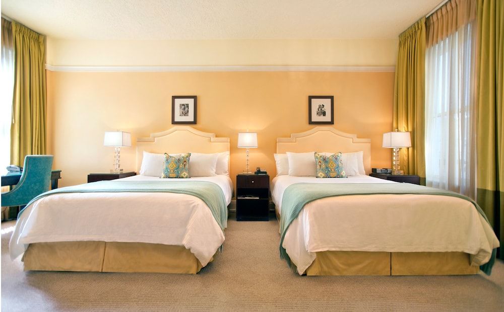 Premium Room, 2 Queen Beds, Accessible (Roll-in Shower)