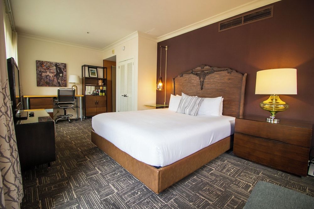 Premium Room, 1 King Bed