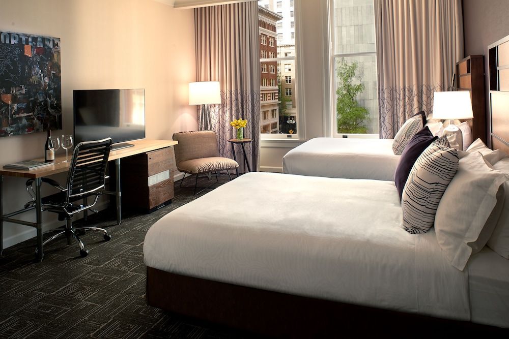 Room, 2 Queen Beds, Accessible, City View (Mobility)